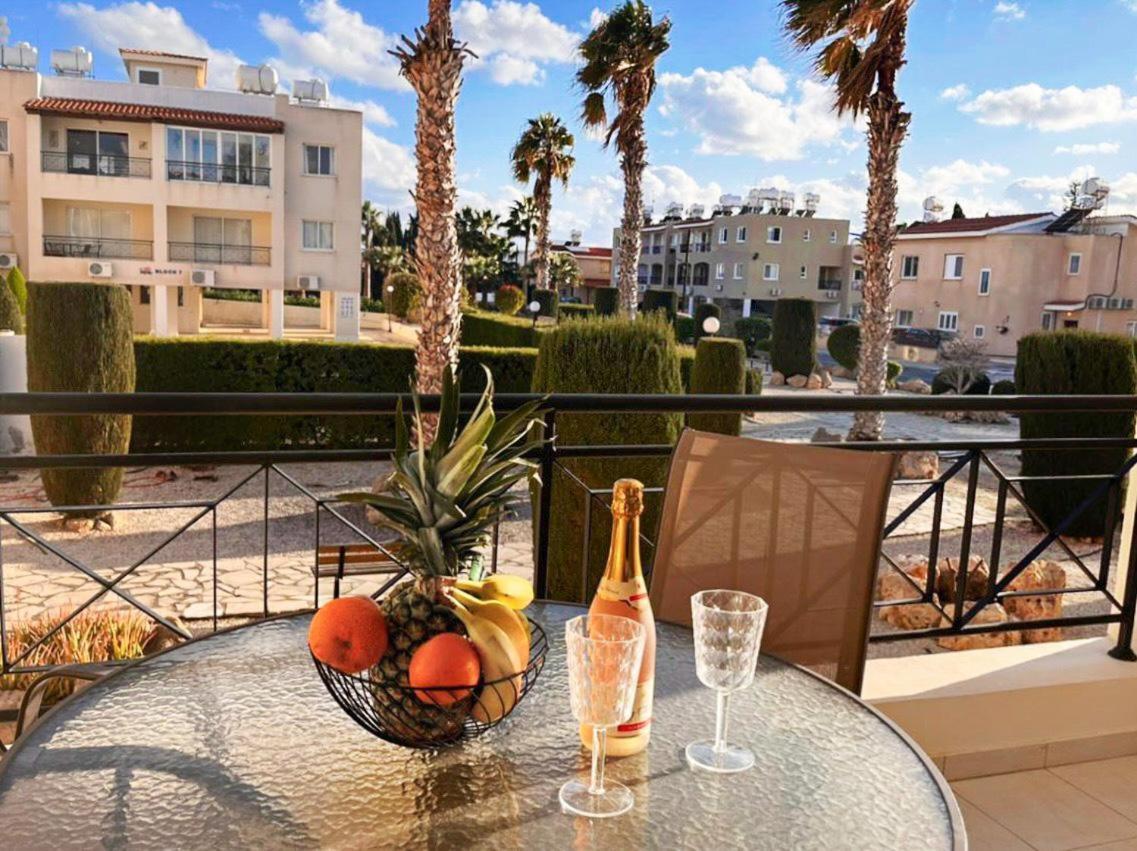 Melania 2 Bedroom Apartament Апартаменты *